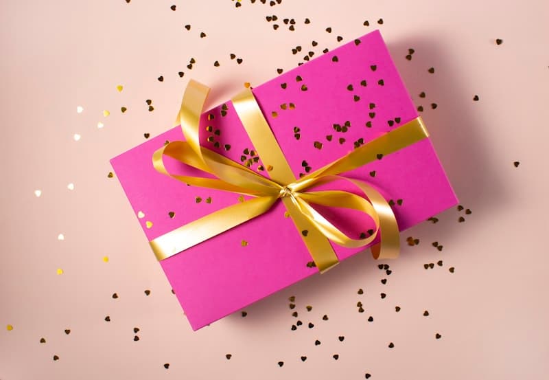 Free Gift on ₹2000+